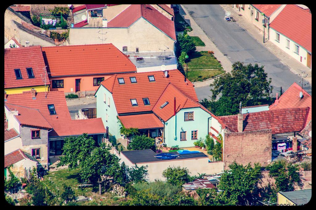 Apartman A Ubytovani U Machu Mikulov Extérieur photo