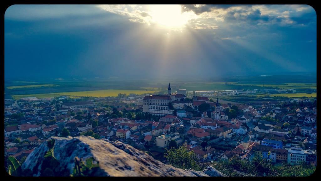 Apartman A Ubytovani U Machu Mikulov Extérieur photo